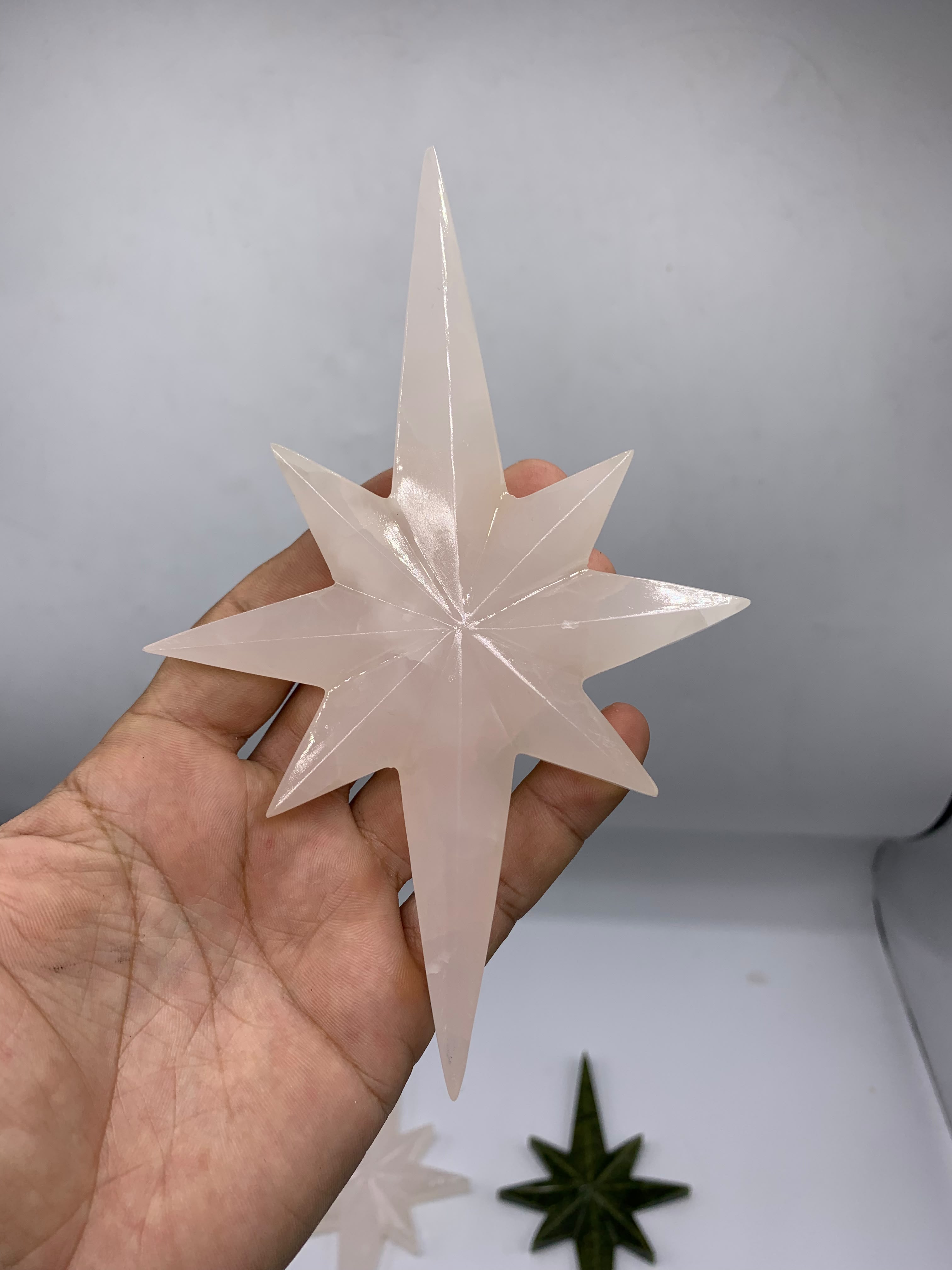 Pink Mangano Calcite Star thumbnail 2